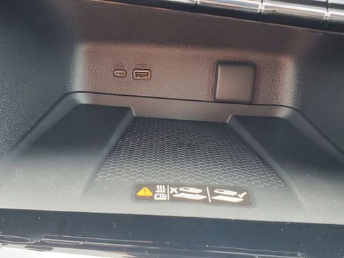 New 2026 Chevrolet Traverse LT image 23