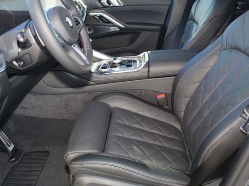 New 2026 BMW X6 M60i image 19