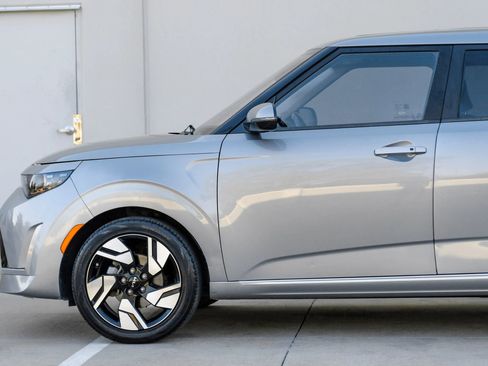 Used 2023 Kia Soul GT-Line FWD image 11