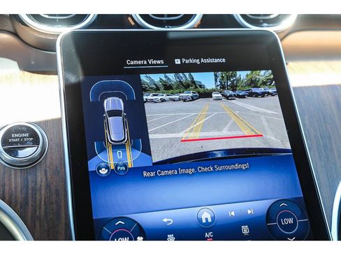 Used 2025 Mercedes-Benz GLC 350e 4MATIC image 21