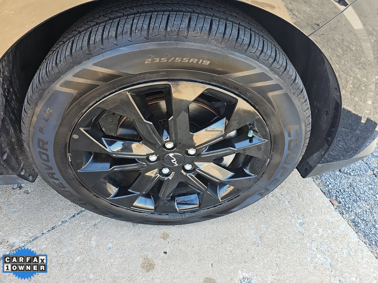 Used 2023 Kia Carnival SX Prestige FWD image 3