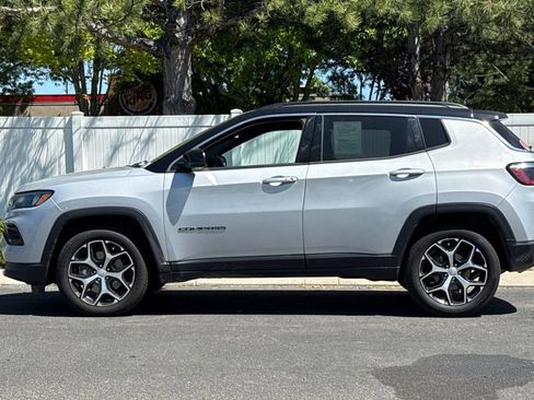 Used 2024 Jeep Compass Limited AWD/4WD image 7