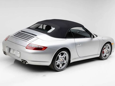 Used 2006 Porsche 911 Carrera S RWD image 19