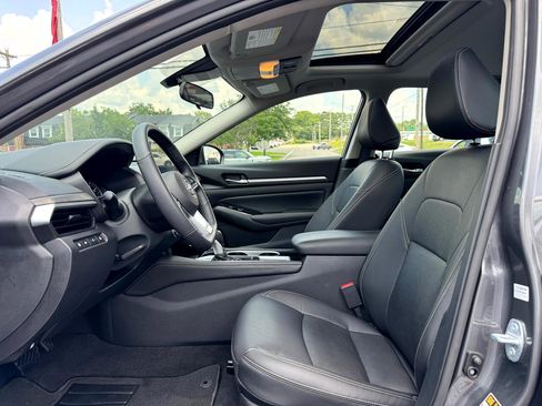 Used 2024 Nissan Altima 2.5 SL image 14