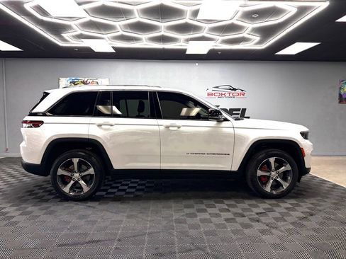 Used 2022 Jeep Grand Cherokee Limited 4xe AWD/4WD image 16