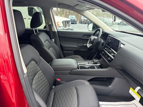 New 2026 Nissan Pathfinder SV FWD image 30
