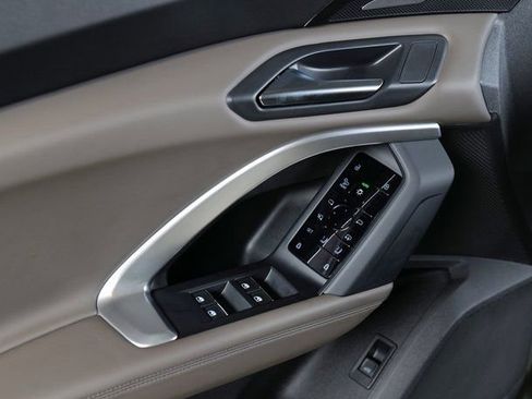 Certified 2025 Audi Q5 2.0T Premium Plus w/ Premium Plus image 28