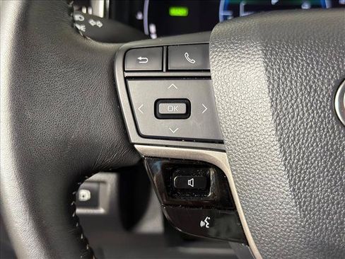 Used 2025 Toyota Camry SE FWD image 24