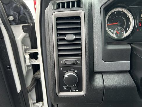 Used 2016 RAM 1500 Tradesman w/ Popular Equipment Group RWD image 4