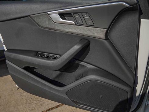 Used 2019 Audi A4 2.0T Premium image 24