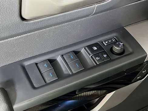 Used 2023 Toyota Tundra Limited AWD/4WD image 17