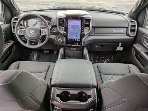 New 2026 RAM 1500 4x4 Crew Cab image 15