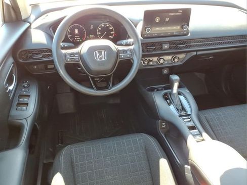 Used 2023 Honda HR-V LX image 14