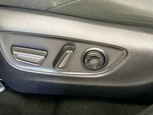 Used 2022 Toyota RAV4 SE image 15