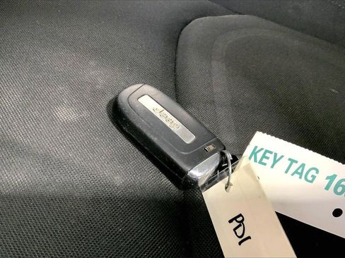 Used 2019 Jeep Renegade Latitude image 19