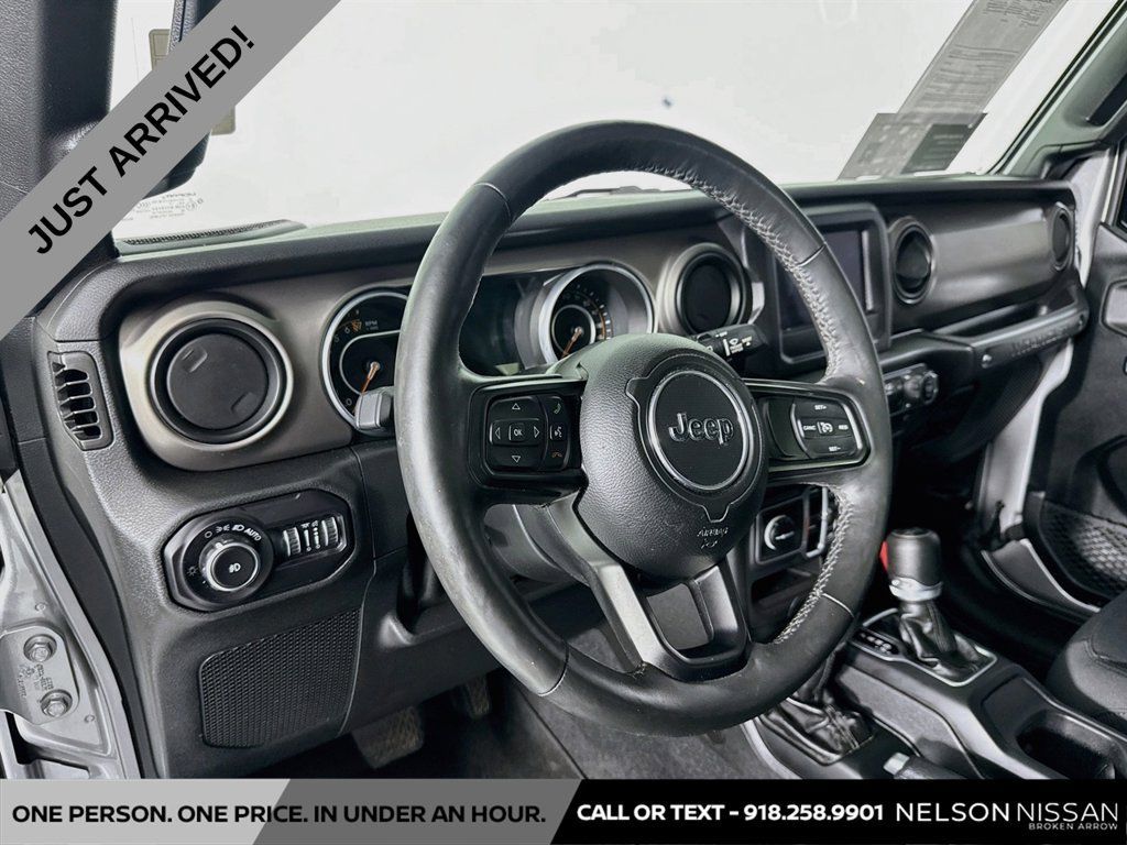 Used 2018 Jeep Wrangler Unlimited Sport S AWD/4WD image 9