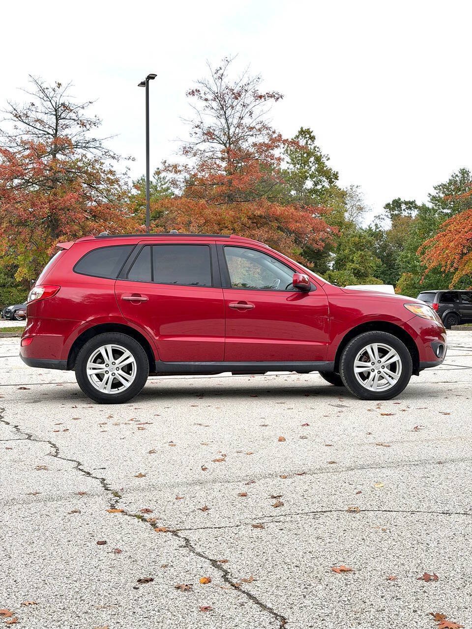 Used 2010 Hyundai Santa Fe SE FWD image 9