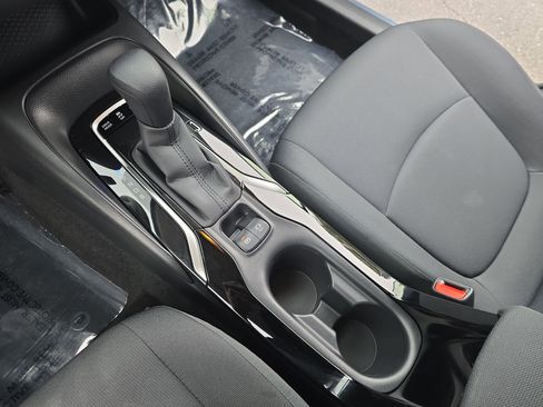 Used 2021 Toyota Corolla LE image 25