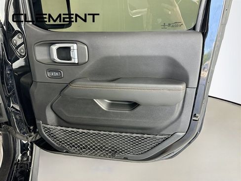 Used 2021 Jeep Gladiator Mojave AWD/4WD image 34