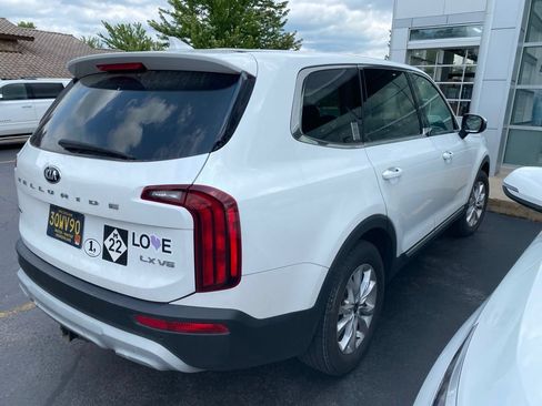 Used 2020 Kia Telluride LX AWD/4WD image 8