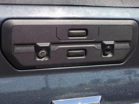 Used 2021 Chevrolet Silverado 1500 LTZ image 42