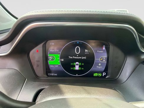 Used 2022 Chevrolet Bolt EUV LT FWD image 29