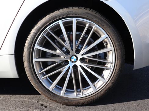 Used 2017 BMW 530i image 10