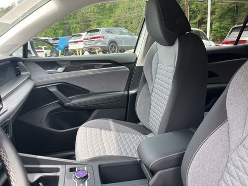 New 2026 Volkswagen Tiguan S FWD image 10