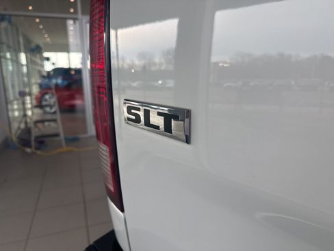 Used 2024 RAM 1500 Classic SLT image 10