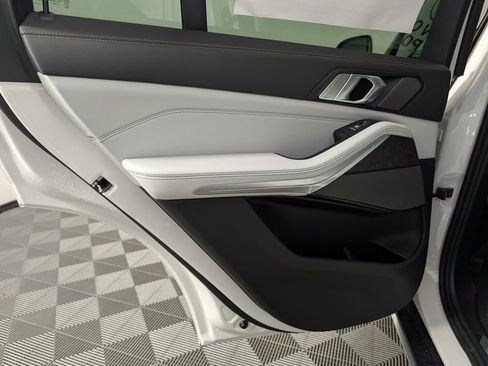 New 2026 BMW X5 xDrive40i image 17