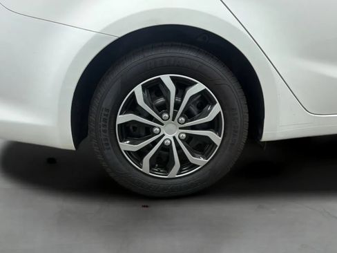 Used 2018 Kia Forte LX FWD image 24