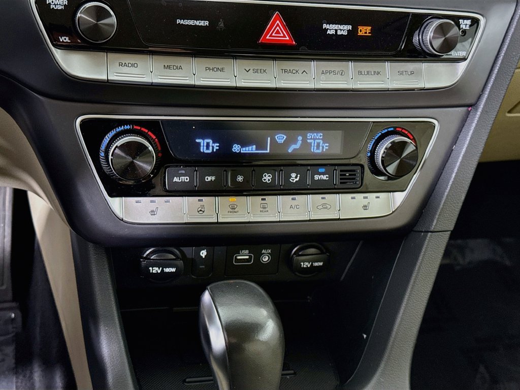 Used 2019 Hyundai Sonata SEL w/ Winter Weather Package FWD image 6
