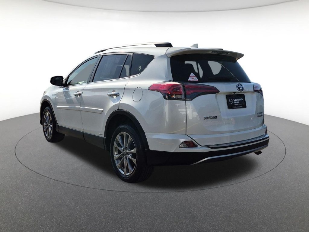 Used 2018 Toyota RAV4 Limited w/ Advanced Technology Package AWD/4WD image 7
