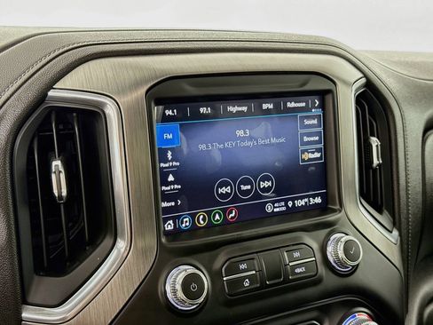 Used 2021 GMC Sierra 1500 Denali w/ Denali Ultimate Package AWD/4WD image 16