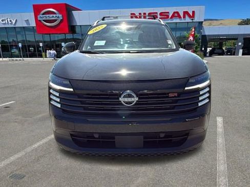 New 2025 Nissan Kicks SR image 8