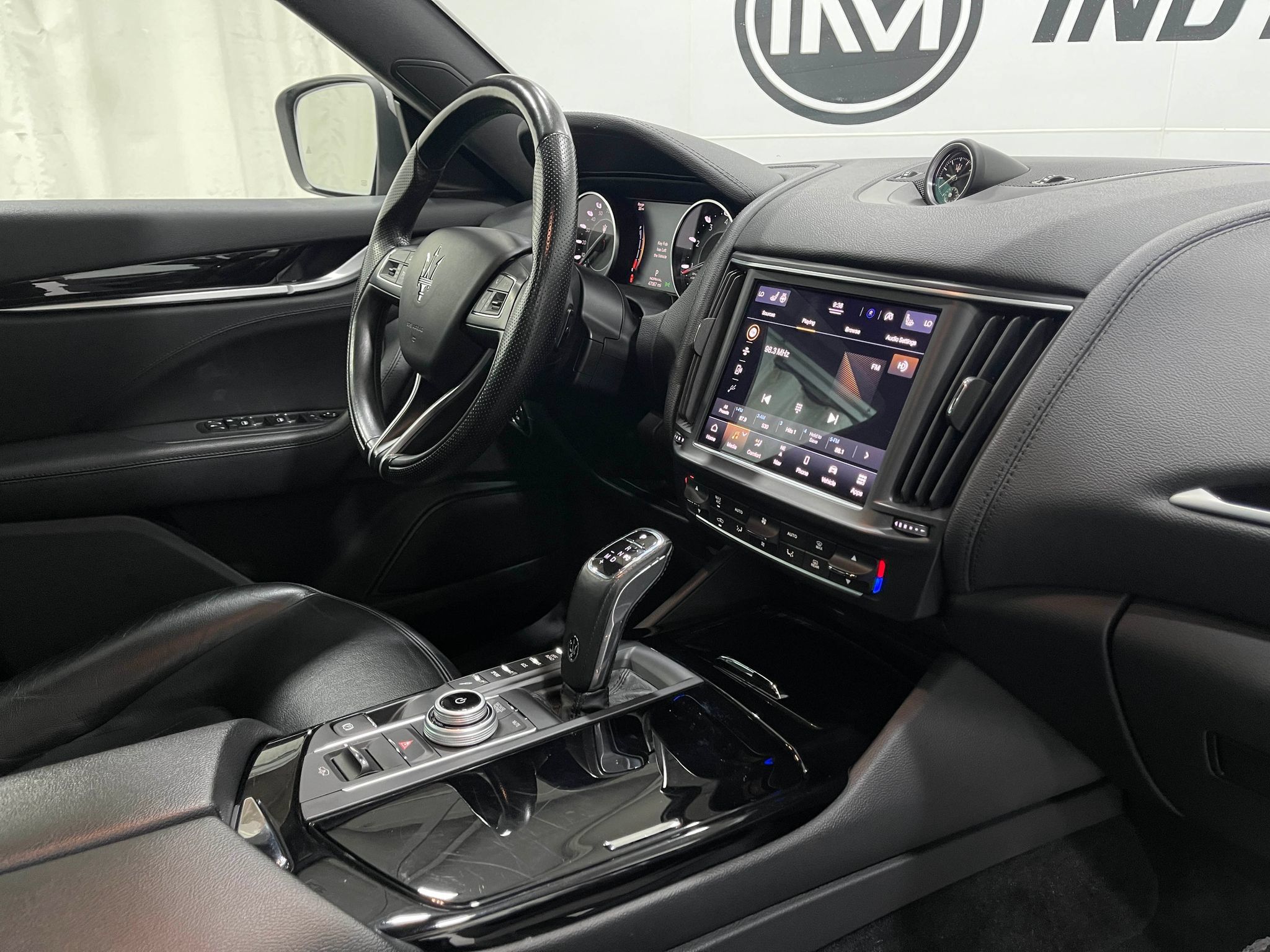Used 2021 Maserati Levante AWD/4WD image 20