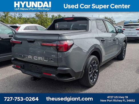 Used 2024 Hyundai Santa Cruz SEL image 3