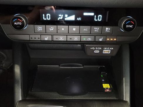 Certified 2026 Subaru Outback Wilderness w/ Wilderness Package AWD/4WD image 27
