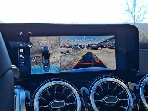 New 2026 Mercedes-Benz GLB 250 GLB 250 image 18