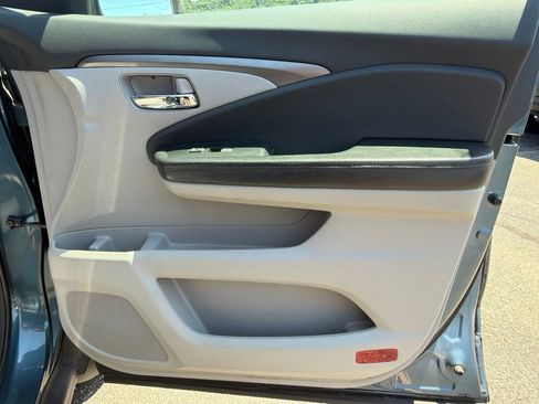 Used 2016 Honda Pilot EX image 34