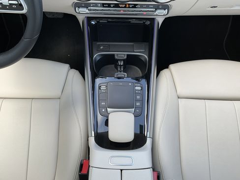 Used 2022 Mercedes-Benz GLA 250 image 17