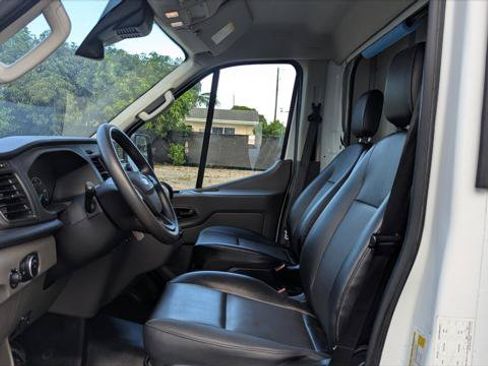 Used 2022 Ford Transit 350 DRW RWD image 14