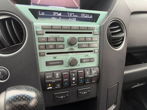Used 2011 Honda Pilot Touring image 14
