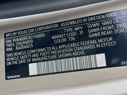 Used 2025 Volvo XC60 T8 Plus w/ Protection Package Premier AWD/4WD image 26