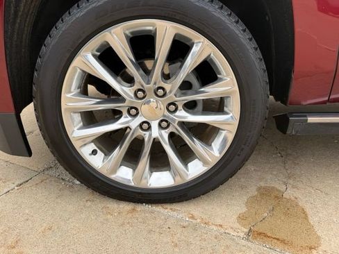 Used 2019 Chevrolet Suburban Premier w/ Premier Plus Edition AWD/4WD image 45