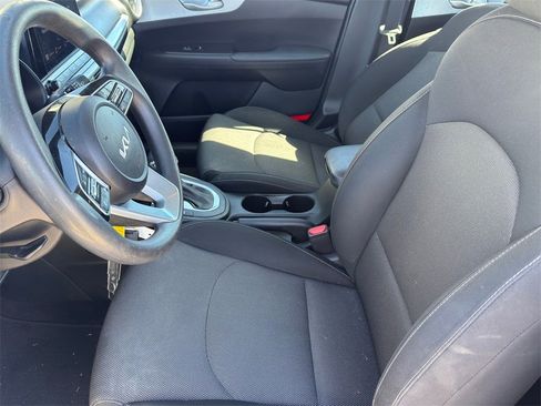 Used 2023 Kia Forte LXS image 10