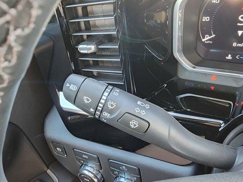 New 2026 GMC Sierra 1500 Elevation image 23