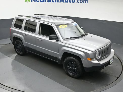 Used 2016 Jeep Patriot Sport w/ Power Value Group image 3