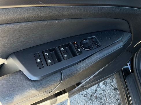 New 2026 Kia Sportage EX w/ EX Panorama Roof Package image 12