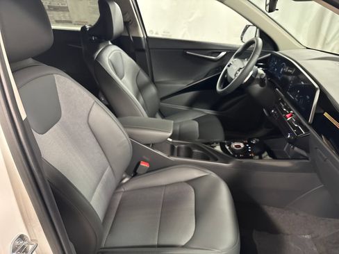 New 2026 Kia Niro Wind w/ Wind Preserve Package FWD image 24